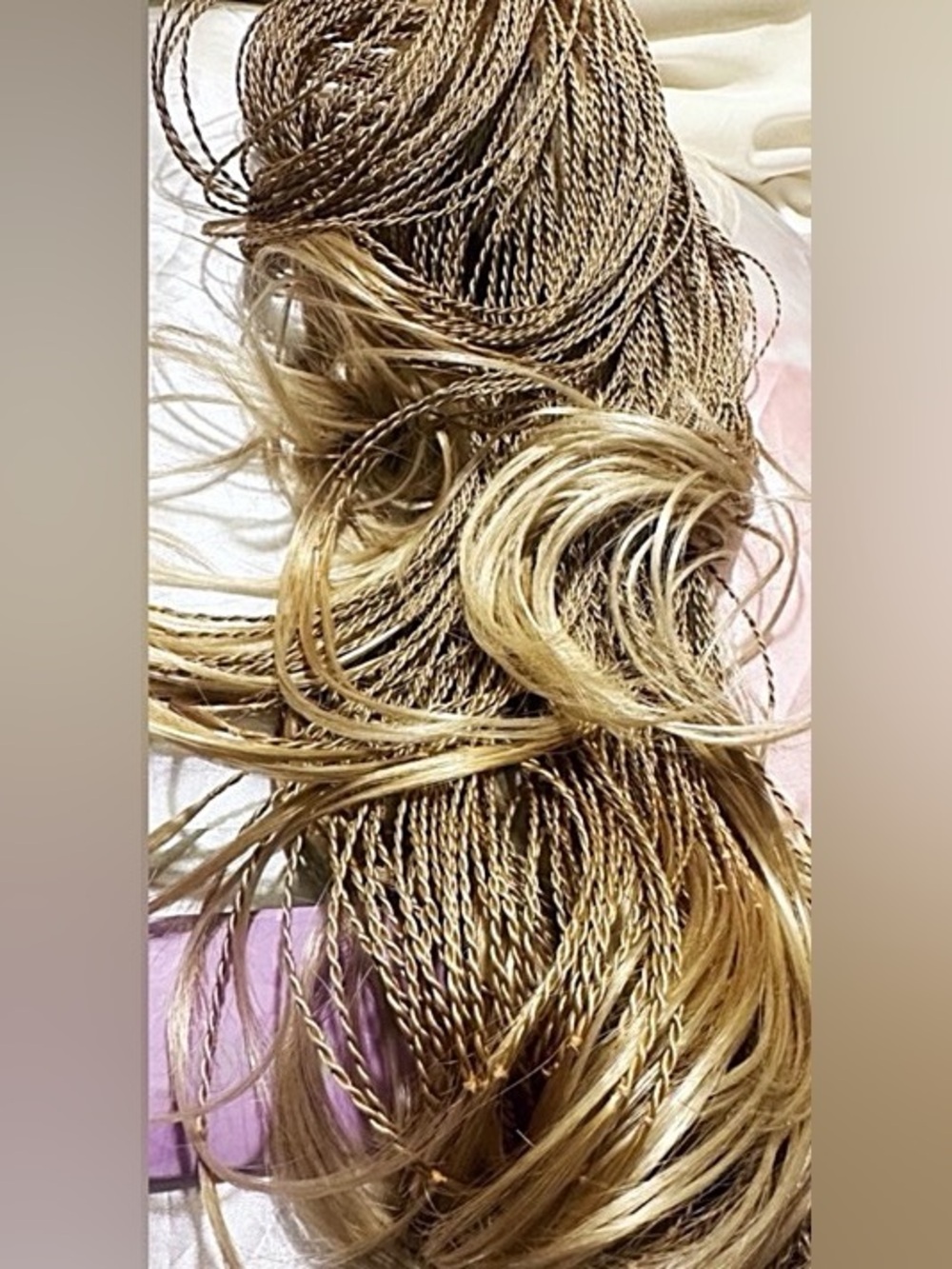 🆕SO.CAP Young Line Camilla Gold Wavy Hair Clip Extensions with Cascading Curls - Picture 4 of 10